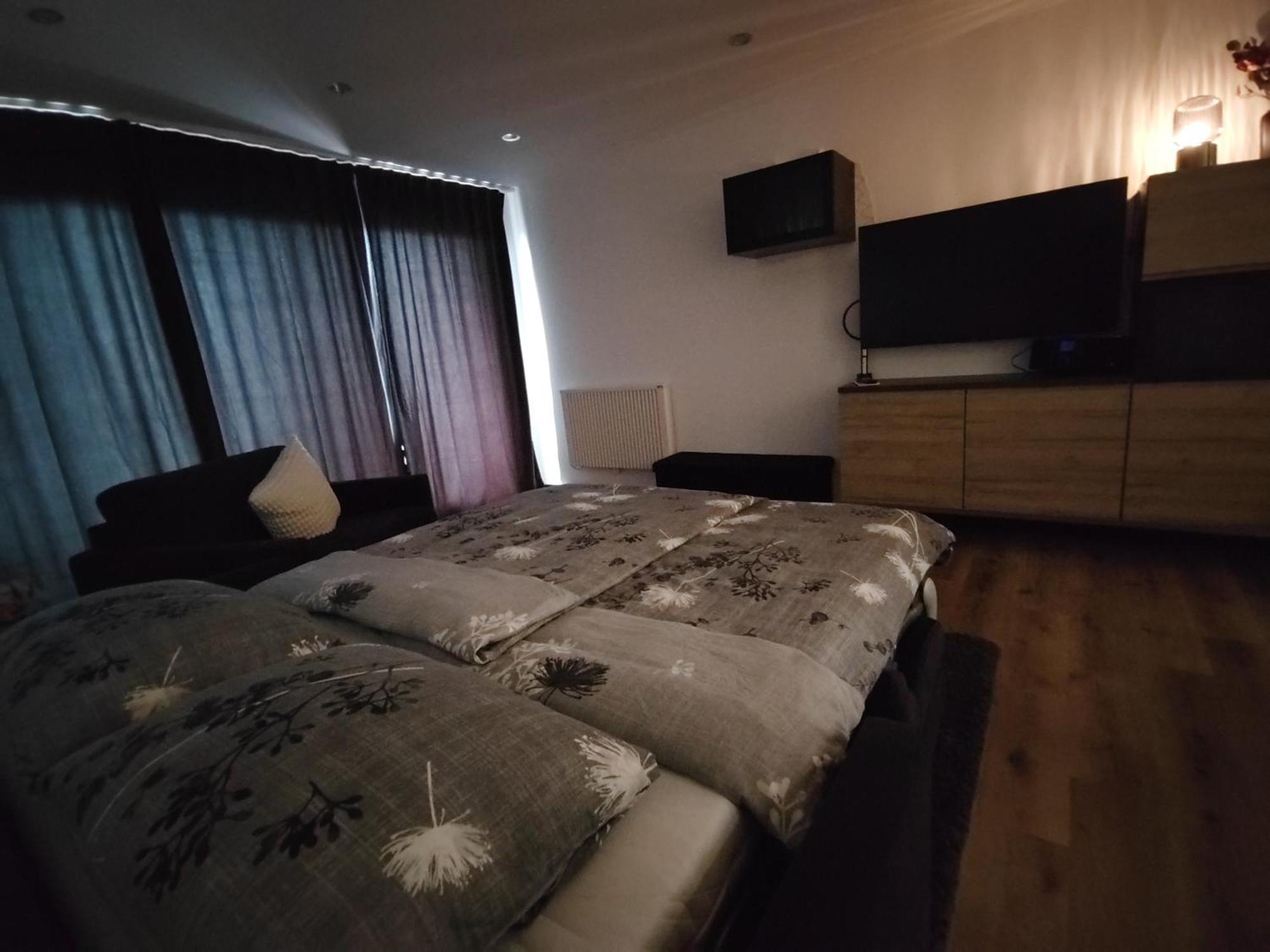 Ferienwohnung Berghaus Glockner, App. Niedermeyer Heiligenblut am Großglockner Zimmer foto